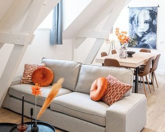 Newly Renovated With Fast Wifi, Near Poppodium013 - Tilburg - Living room