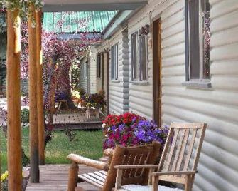 Redstone Cliffs Lodge - Carbondale - Patio