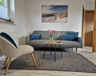 2nd home ferienwohnung - Nordenham - Sala de estar