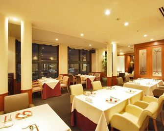 President Hotel Mito - Mito - Restaurant