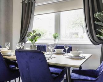 Granby House - Livingston - Dining room