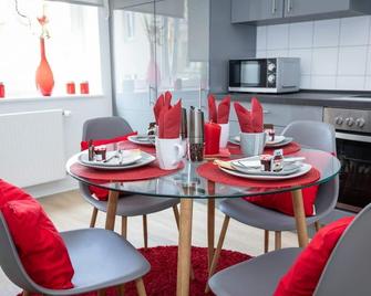 Modern furnished guest apartment in Velbert (near Essen-Dusseldorf-Wuppertal) - Velbert - Essbereich