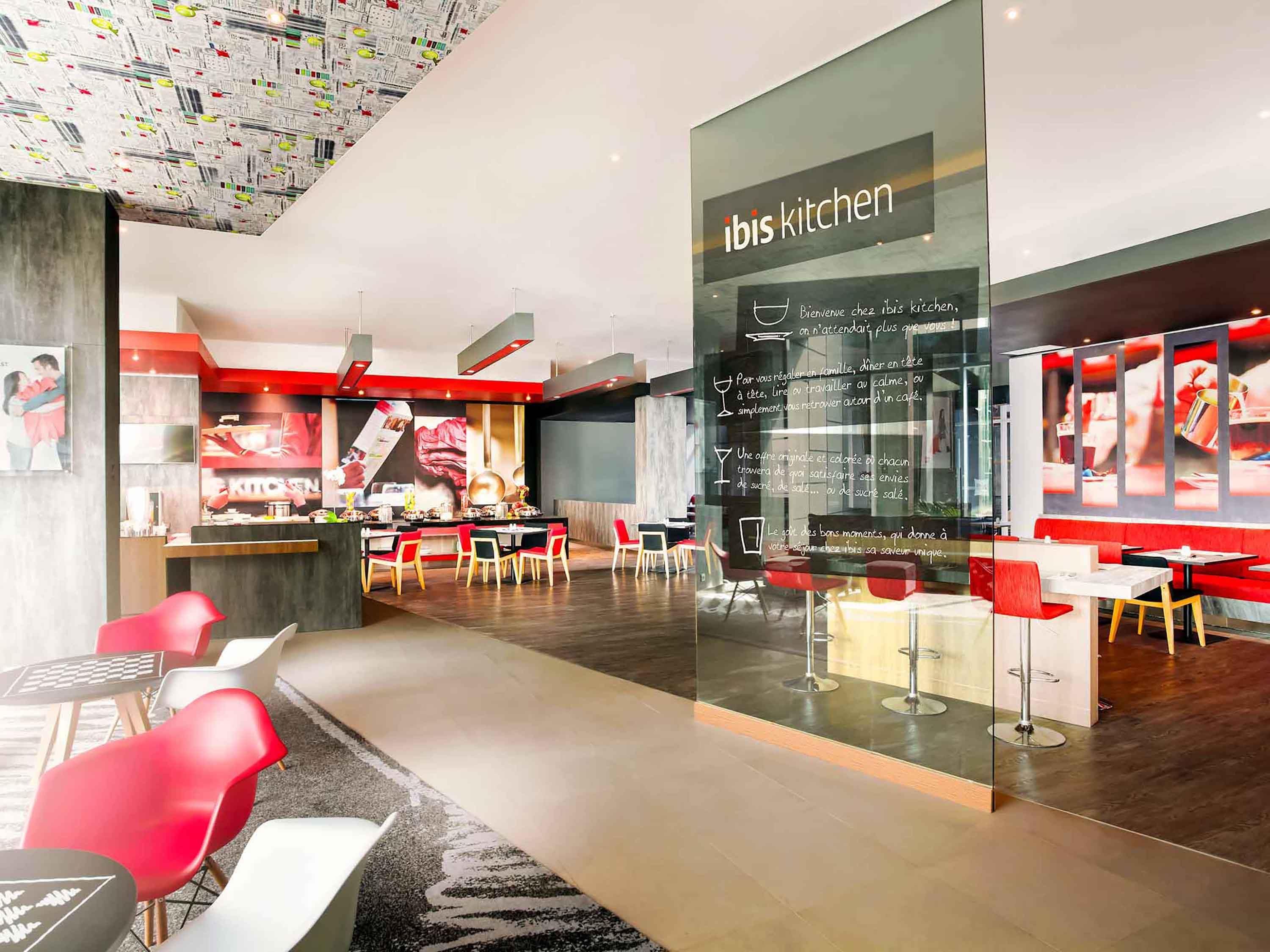 Ibis Makassar Losari - מקאסר - מסעדה
