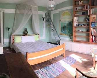 Villapinta: Country Cottage / Gite - Villapinta - Forcola - Bedroom