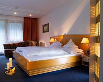 Hotel Valserhof - Valles - Bedroom