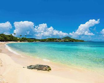 Sapphire Beach Escape -Top Floor- Amazing Views- Walk To Beach/Restaurants- Hgtv - Saint Thomas Island - Playa