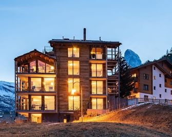 22 Summits Apartments - Zermatt - Building