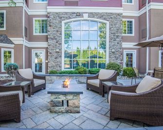 Staybridge Suites Allentown West By IHG - Allentown - Patio