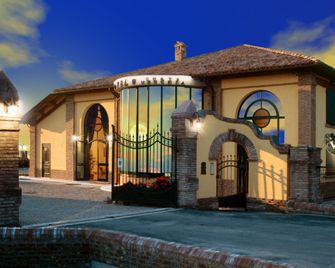 Hotel Corte Vecchia - San Prospero - Building