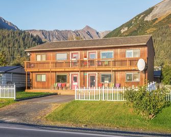 Baywatch by Alaska's Point of View - Seward - Building