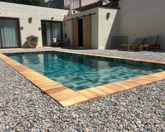Ses Terrisses Hotel - Palafrugell - Piscina