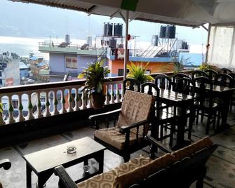 Hotel Santana - Pokhara - Balcony