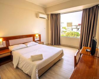 Somerset Hotel - Miri - Bedroom