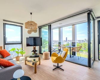 Loire Enchantée - Appt sur l'île de Nantes - Nantes - Living room