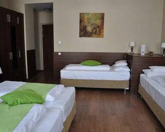 Elit Hotel - Budapest - Bedroom