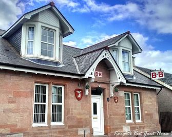Knight's Rest Guest House - Airdrie - Edifício
