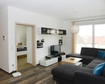 Ferienwohnung Schertel - Pleinfeld - Living room