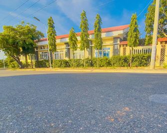 Mui Tau Hotel Phan Ri Cua - Tuy Phong - Edificio