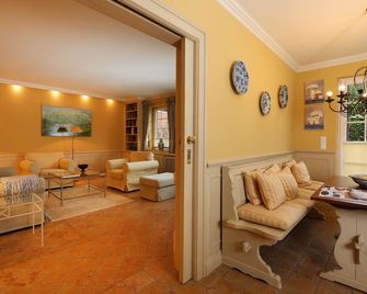 Ferienwohnungen Biberhüs - Sylt - Living room