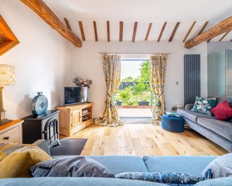 The Tack Room, Stowmarket - Stowmarket - Living room