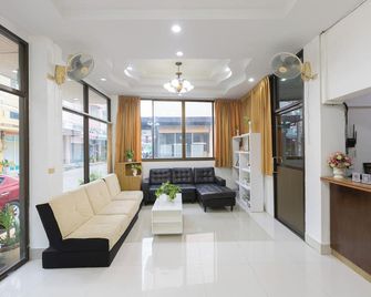 Sabai Stay - Hua Hin - Living room