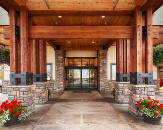 Best Western Plus Flathead Lake Inn And Suites - Kalispell - Bygning