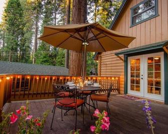 Pinecrestarearentals#19 9/5-12/10 no holidays book 2 nights get 3rd night free. - Mi Wuk Village - Patio