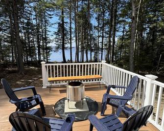 Private Lakefront A-Frame Near Acadia & Bar Harbor - Ellsworth - Balkon