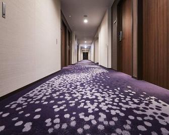 Jr-East Hotel Mets Musashisakaii - Мусасіно - Коридор