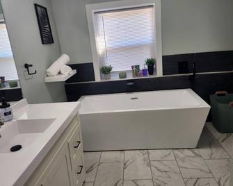Newly remodeled downstairs getaway located in the Center of the Nation! - Belle Fourche