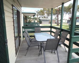 Echo Beach Tourist Park - Lakes Entrance - Patio