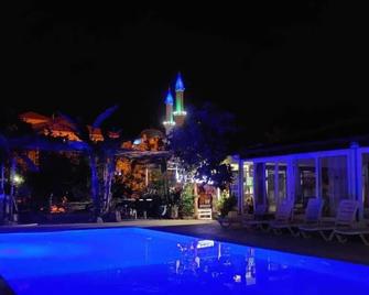 CC's Butik Hotel - Fethiye - Pool