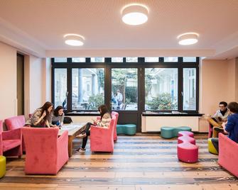 Jacques Brel Youth Hostel - בריסל - לובי