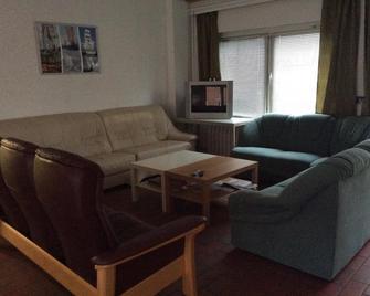 M&R Motel - רוסטוק - סלון