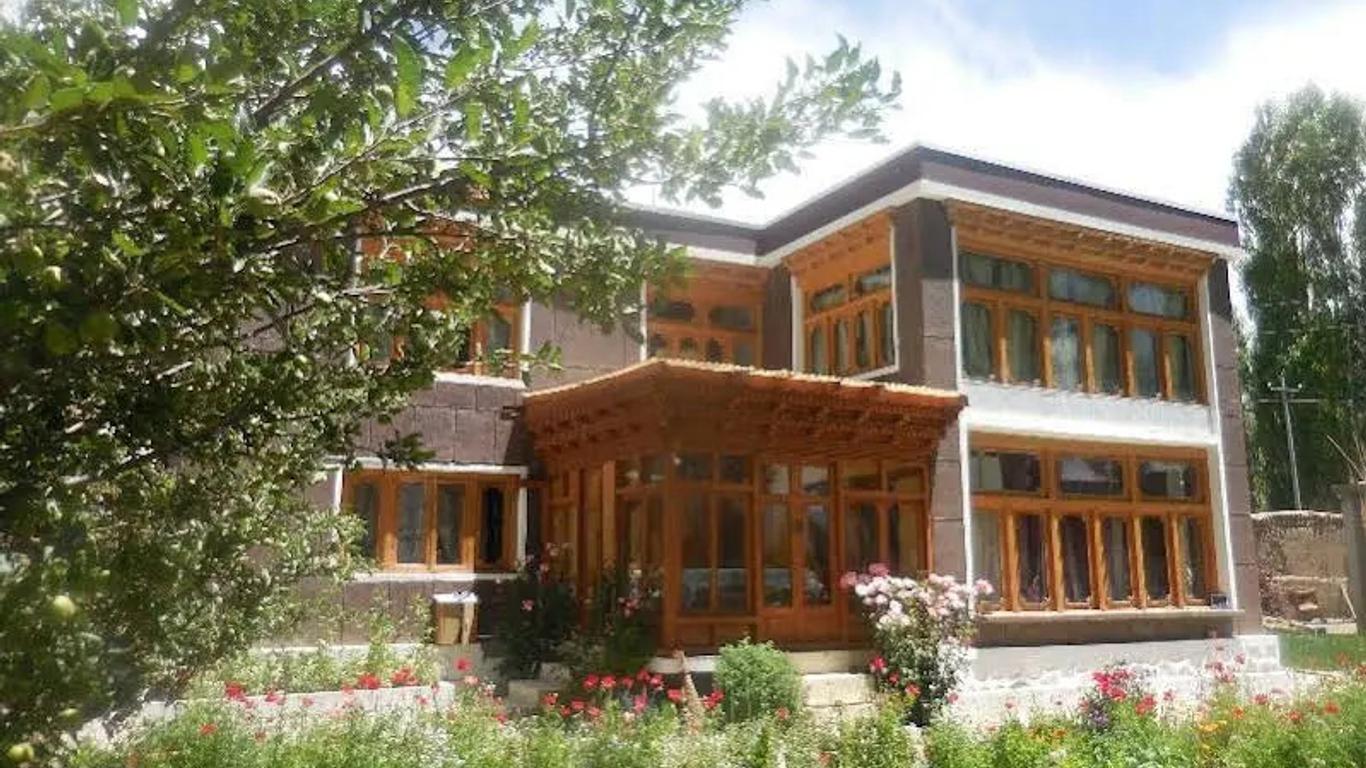 Sangto Green Guest House