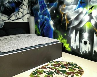 89 Bed & Studio Hostel - Phra Pradaeng - Bedroom