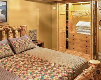 Cozy Cabin on Maple Lake- Alexandria MN - Alexandria - Bedroom