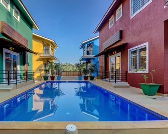 Ludo Private Pool Villa - Saligao - Zwembad