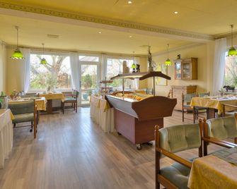 Hotel Morgensonne garni - בוסום - מסעדה