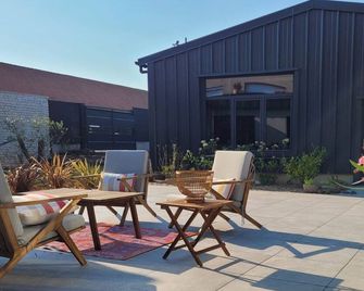 L'Atelier - Peuplingues - Patio