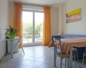 Residence Greco - San Bartolomeo al Mare - Sala pranzo