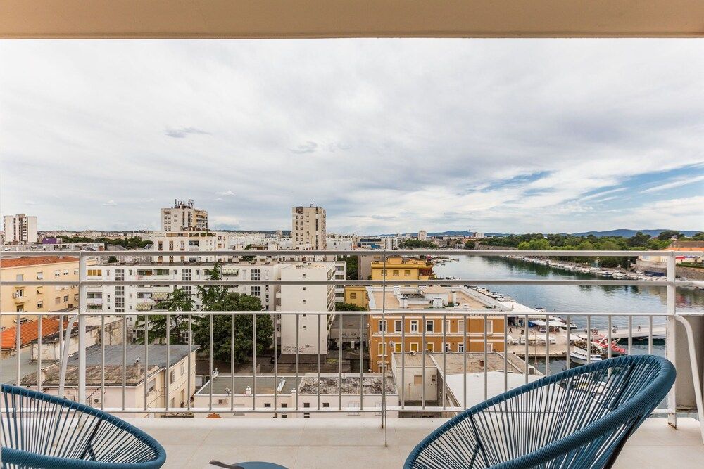 Urban Luxury Apartment - Zadar - Balcón