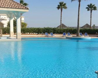 Move On Beach Resort Al Khobar - Al Khobar - Uima-allas