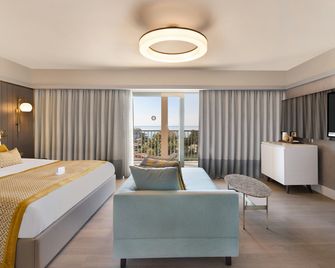 Arum Barut Collection - Side - Vista del exterior