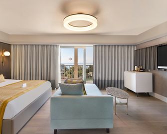 Arum Barut Collection - Sidé - Extérieur
