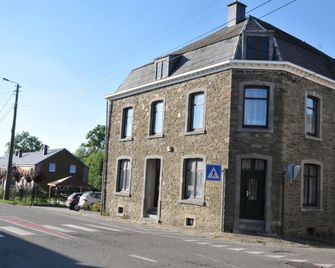 Gite Stone Lodge - Bourcy - Building