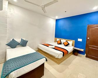 Hotel Delhi Airport - New Delhi - Bedroom