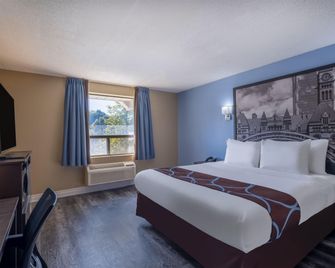 Super 8 by Wyndham Toronto East ON - Toronto - Bedroom