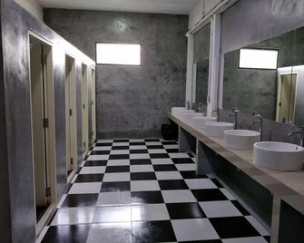The Moment Hostel - Krabi