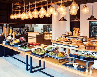 Liber Hotel Osaka - Osaka - Buffet